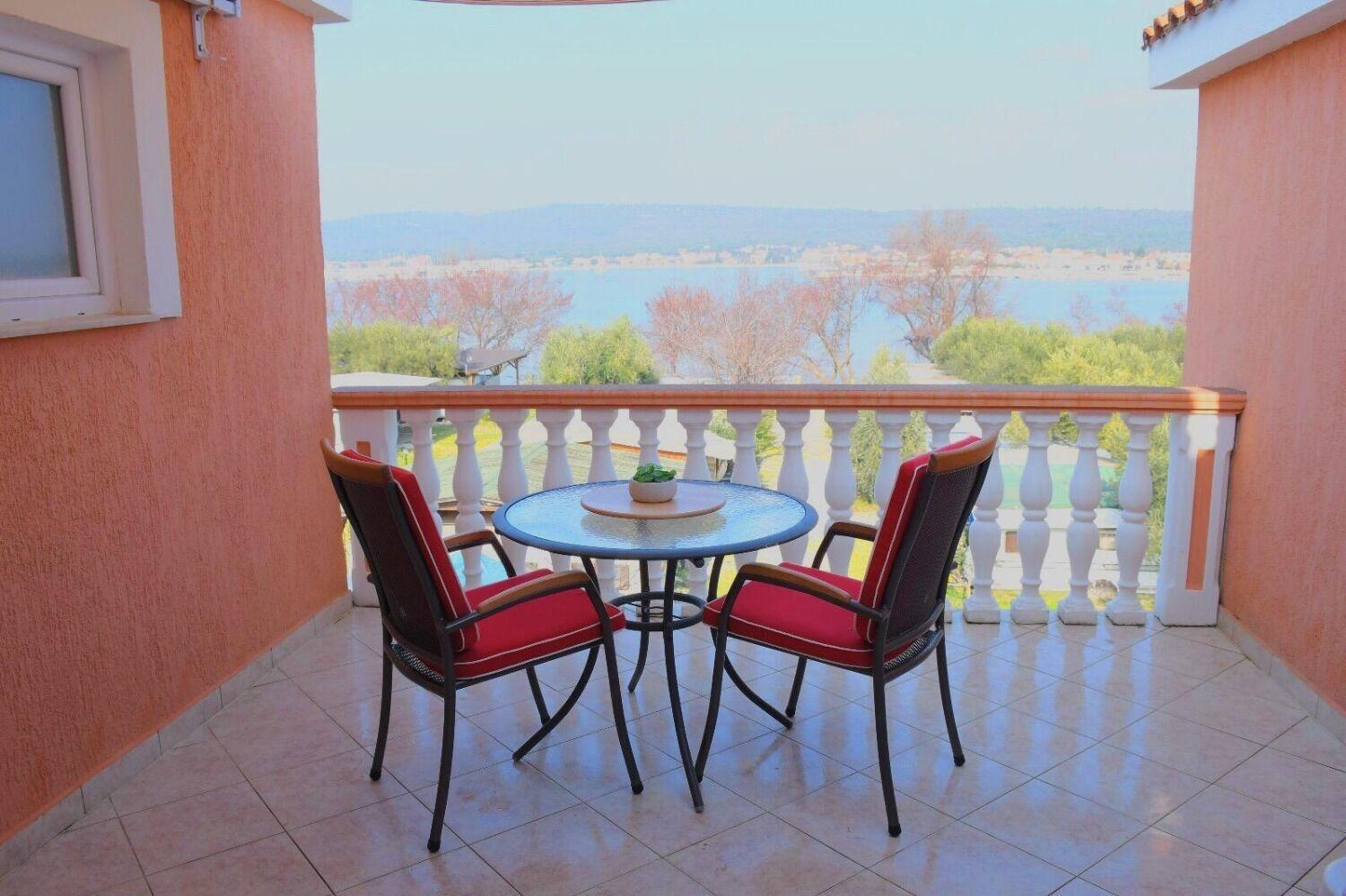 Apartments Darko - 30 M From Beach Сукошан Экстерьер фото